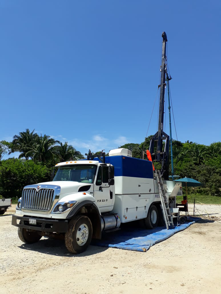 Servicios de Línea de Acero y Toma de Información — en campo